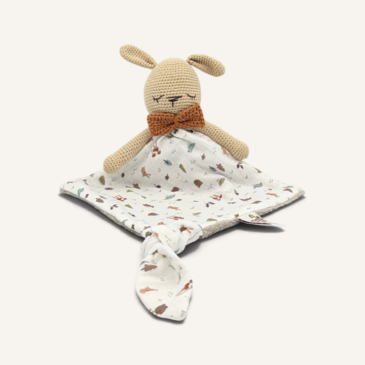 Buni caramel tissu feuilles avec bras, vue de face