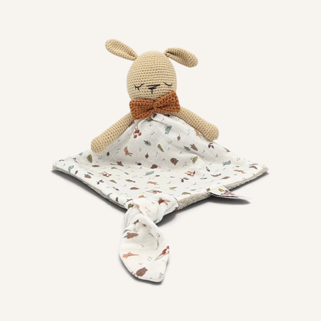 Buni caramel tissu feuilles avec bras, vue de face